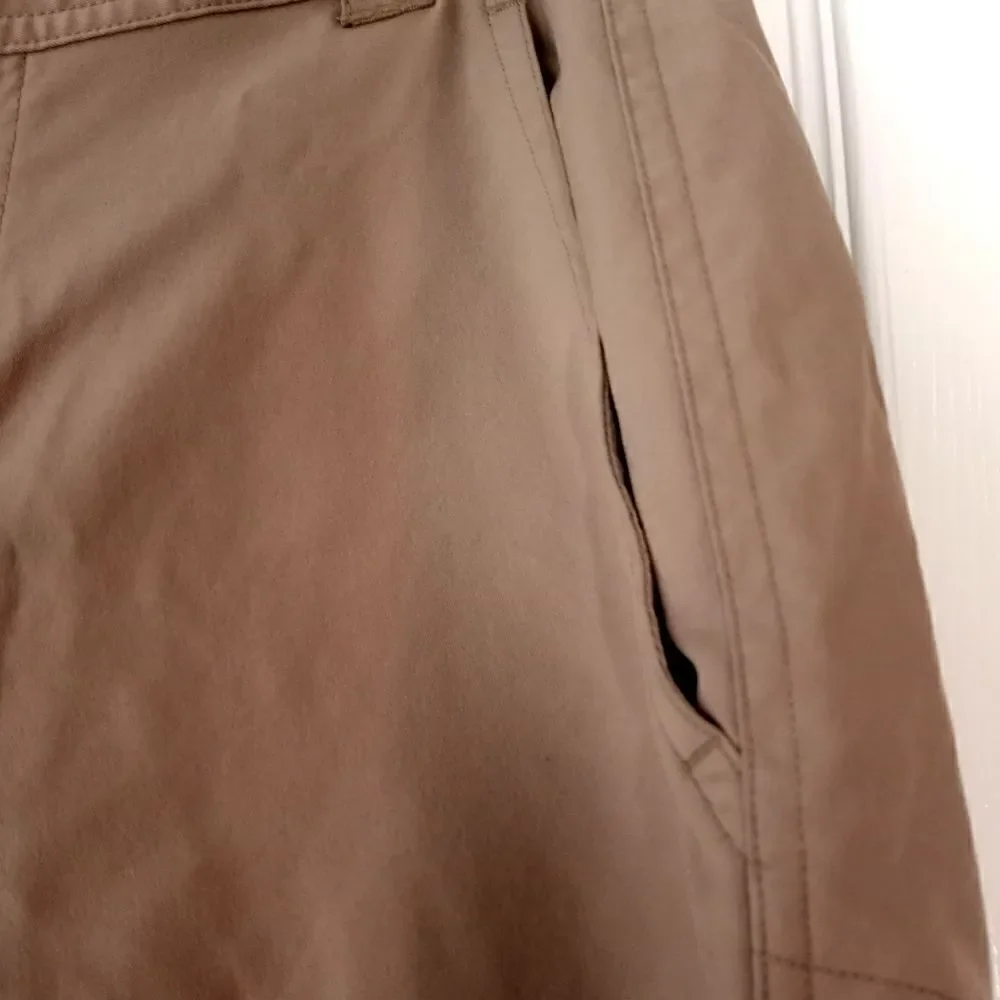 Champion Authentic M Tan Pockets Zipper Flat Front Men's Golf Shorts